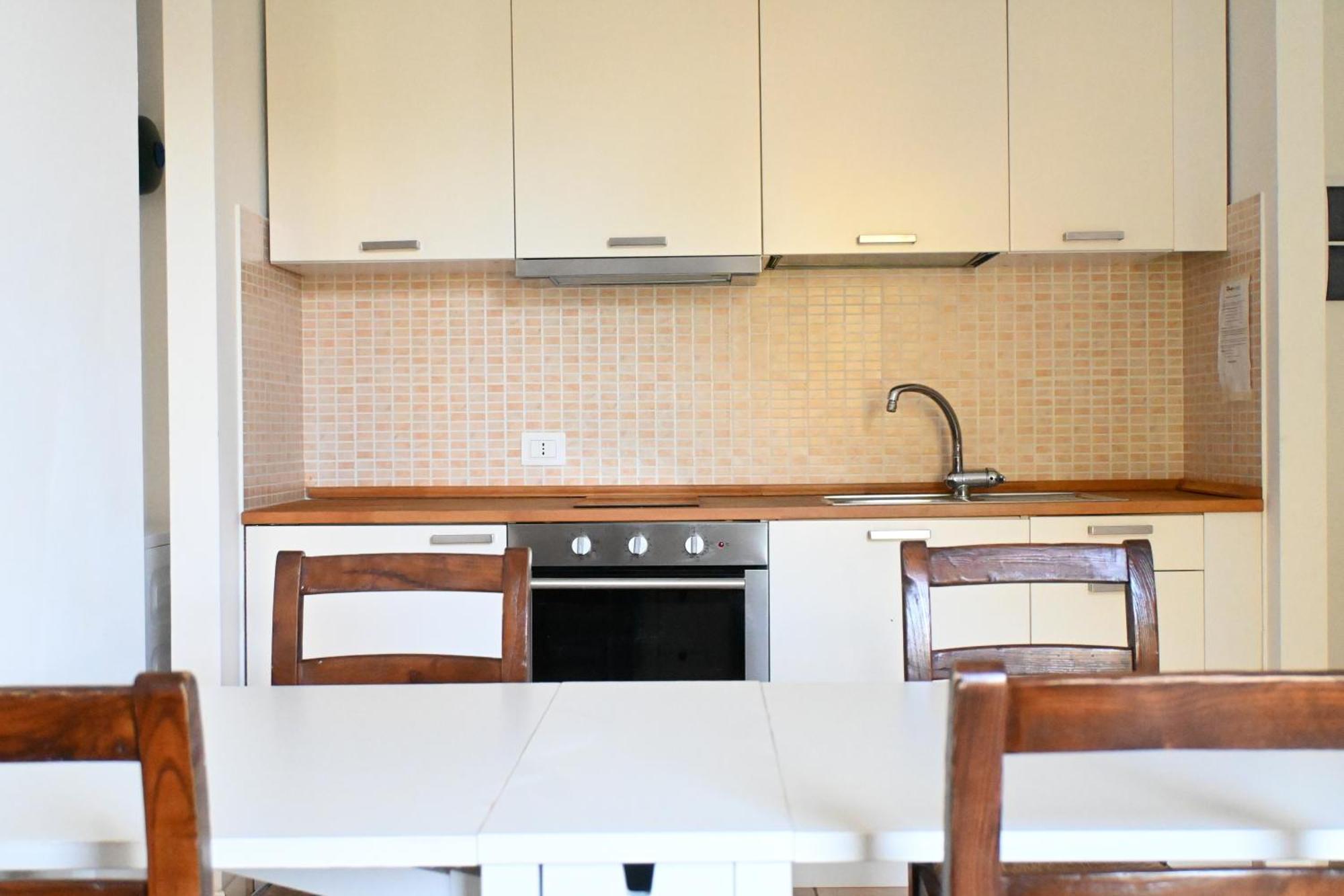 N185 - Numana, Meraviglioso Trilocale Con Terrazzo E Piscina Luaran gambar